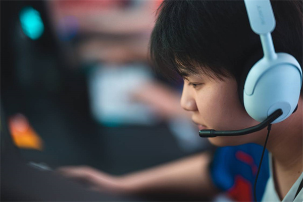 LGD遭遇EDG谁能结束连败？KZ.斗鱼奋力一搏有望复仇Q9