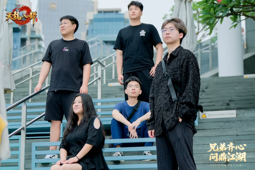 线下回顾丨巅峰加冕，雄霸天下线下颁奖盛典回顾！《荣耀之路》冠军纪录片震撼上线！